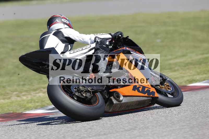 /43 08.08.2025 Discover the Bike ADR/Race 3 rot/508